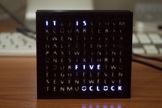 word_clock_final_assembly_0037